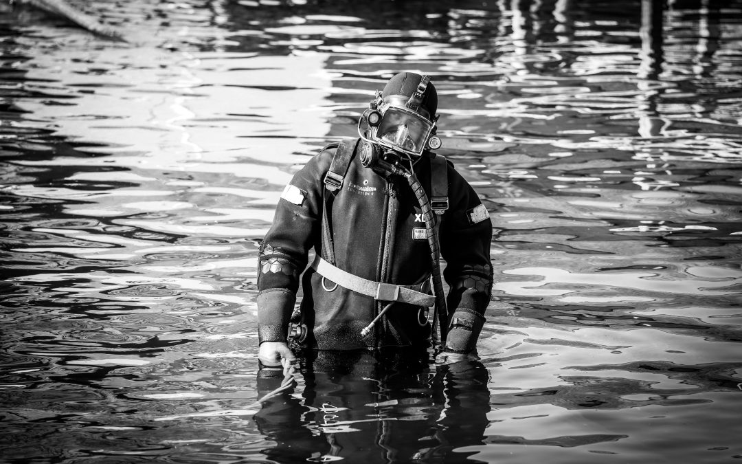 Découvrez l’histoire du gilet de plongée et apprenez à choisir le gilet idéal pour vous !